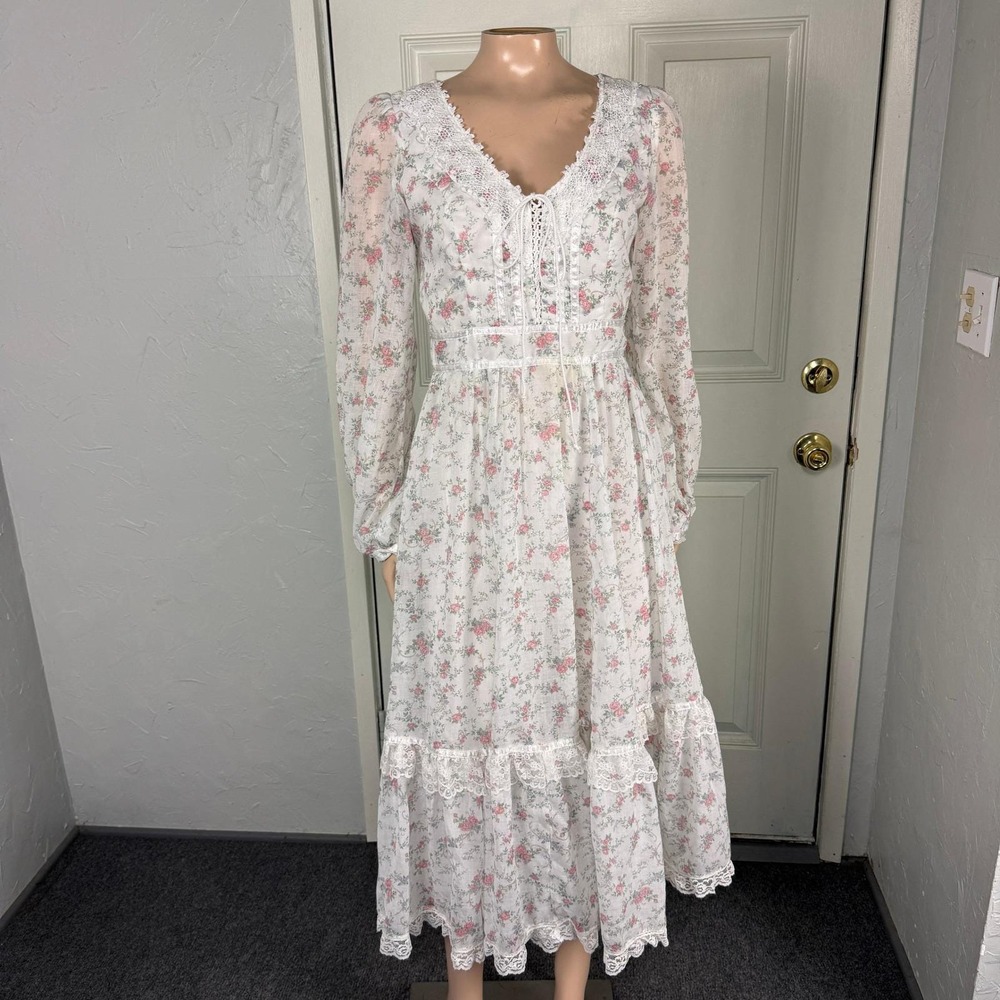Vintage 70s Gunne Sax Dress Prairie Floral Lace Cottage Bohemian Long sleeve Z16